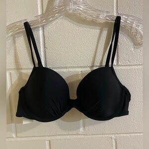 Aerie American Eagle black ruched underwire bikini swim top